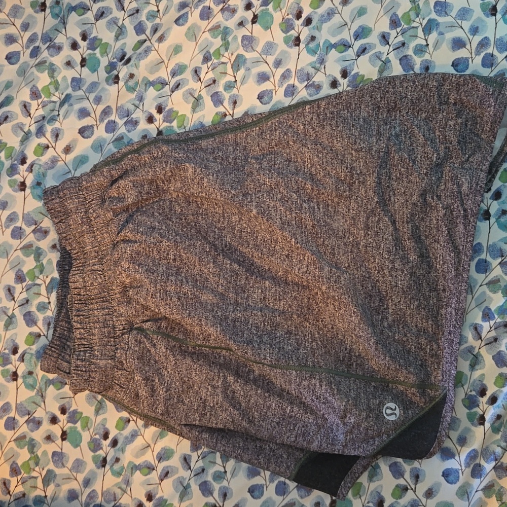 Lululemon hottie shorts 12 tall